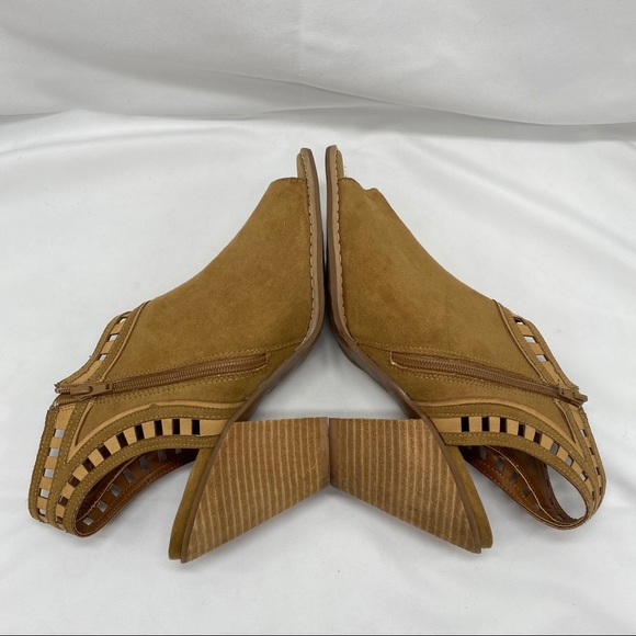 Dolce by Mojomoxy:open toe/heel, block heel bootie - Picture 6 of 8